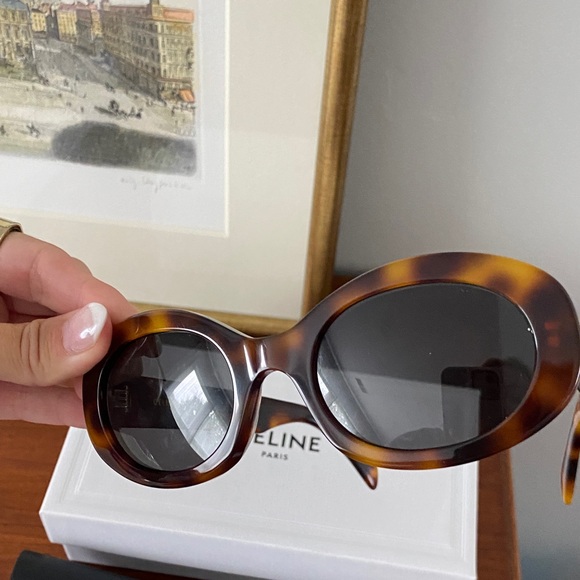 Celine Tortoiseshell Sunglasses - Picture 4 of 4